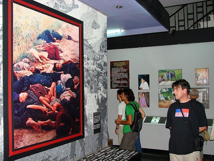 War Remnants Museum saigon exhibition